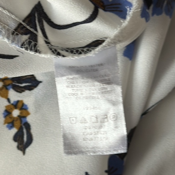 Ann Taylor Factory White Floral Flowy Top - Picture 6 of 6